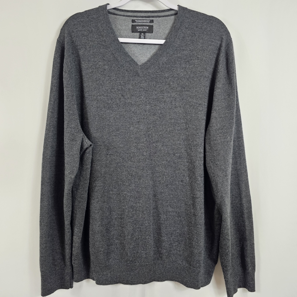 Men's Gray V-Neck Sweater